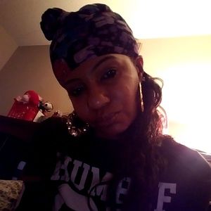 Meet your Posher, Lorena